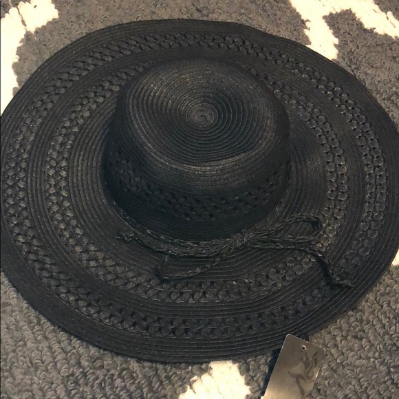 torrid Accessories - Black Torrid Beach Hat -1
